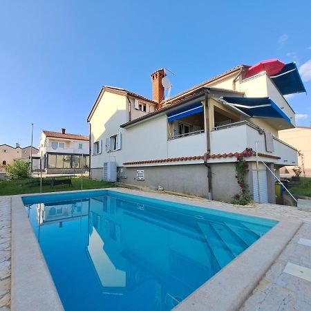 Appartement Casa Antonio With Swimming Pool à Novigrad Istria Extérieur photo
