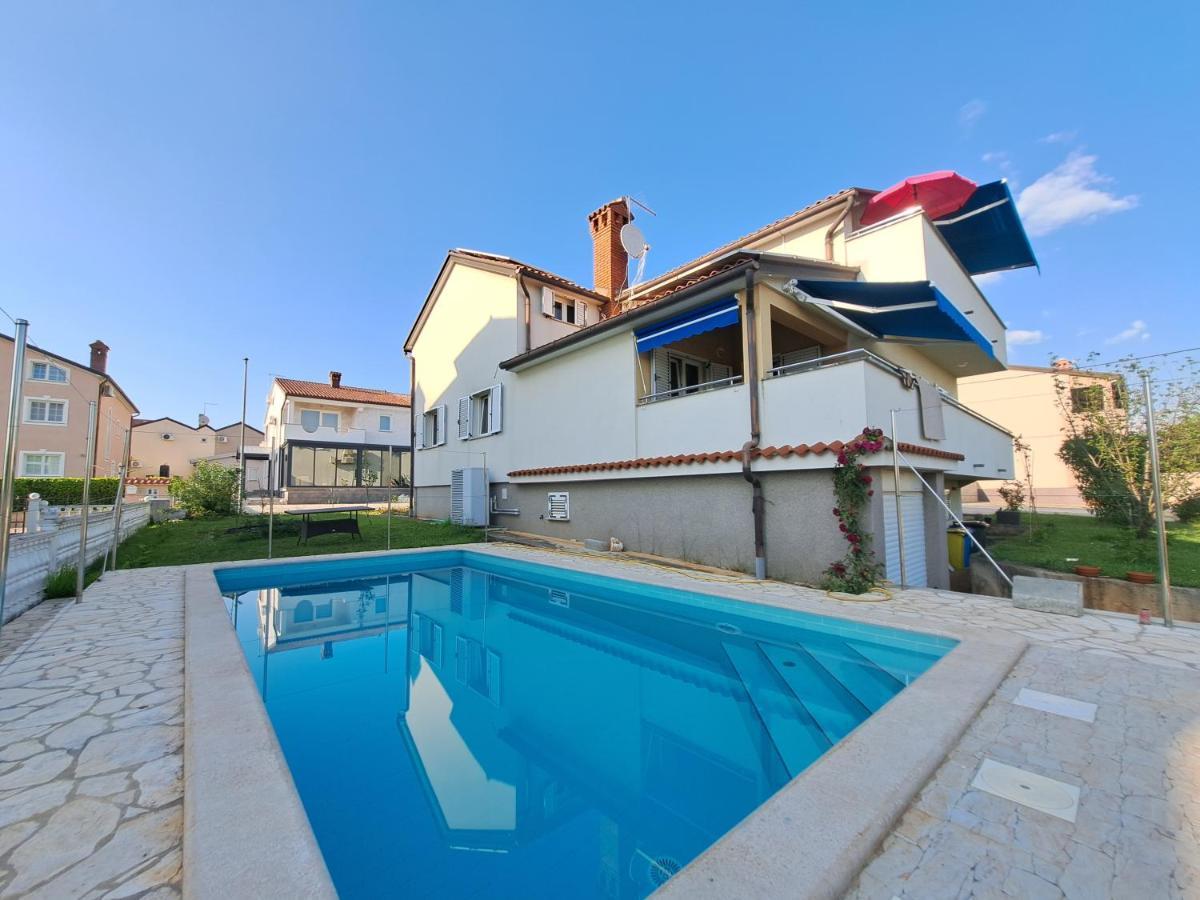 Appartement Casa Antonio With Swimming Pool à Novigrad Istria Extérieur photo