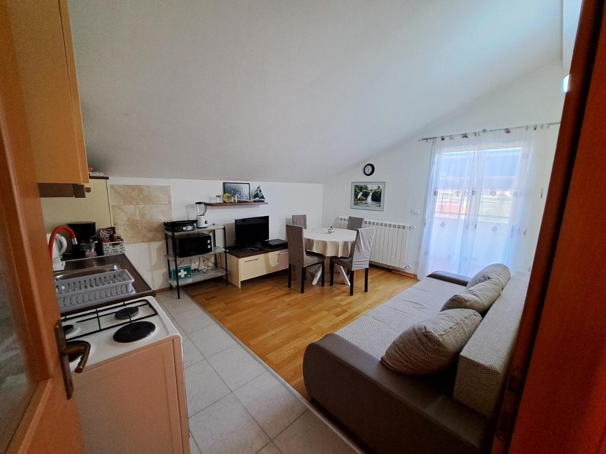 Appartement Casa Antonio With Swimming Pool à Novigrad Istria Extérieur photo
